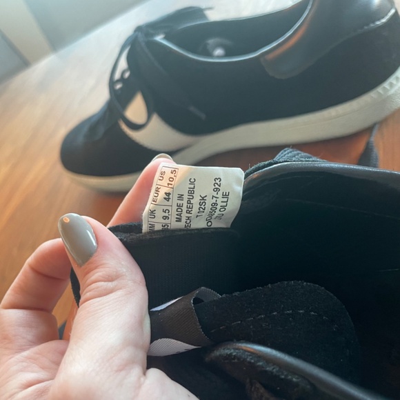 Botas 66 Urban | Czech sneaker | Black and white | Size 10.5 - Picture 7 of 8